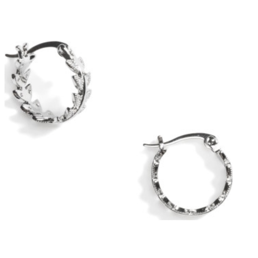 Leaf hoop earrings